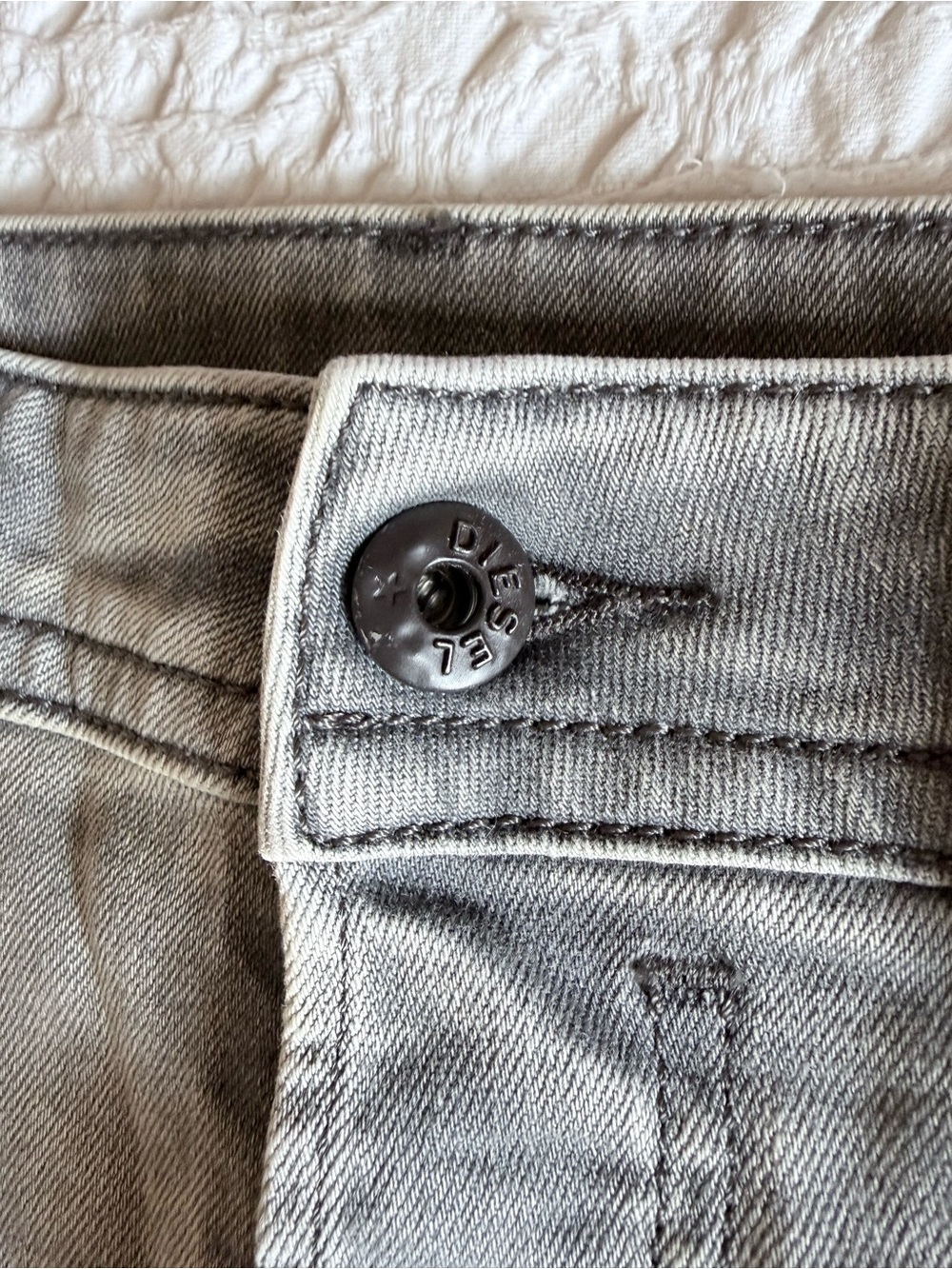 Diesel Buster Slim Tapered Jeans R99J6 Grey Stretch Men's W33 L32 NWT - Picture 13 of 16
